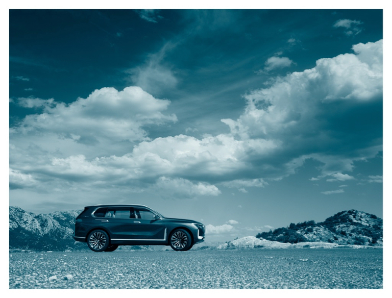 Illustration for article titled I Dare You To Look At More Pictures Of The Unsettling BMW X7